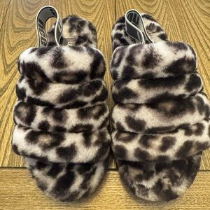 Ugg Purple Leopard Print Women's Slippers
Size 7
Great condition